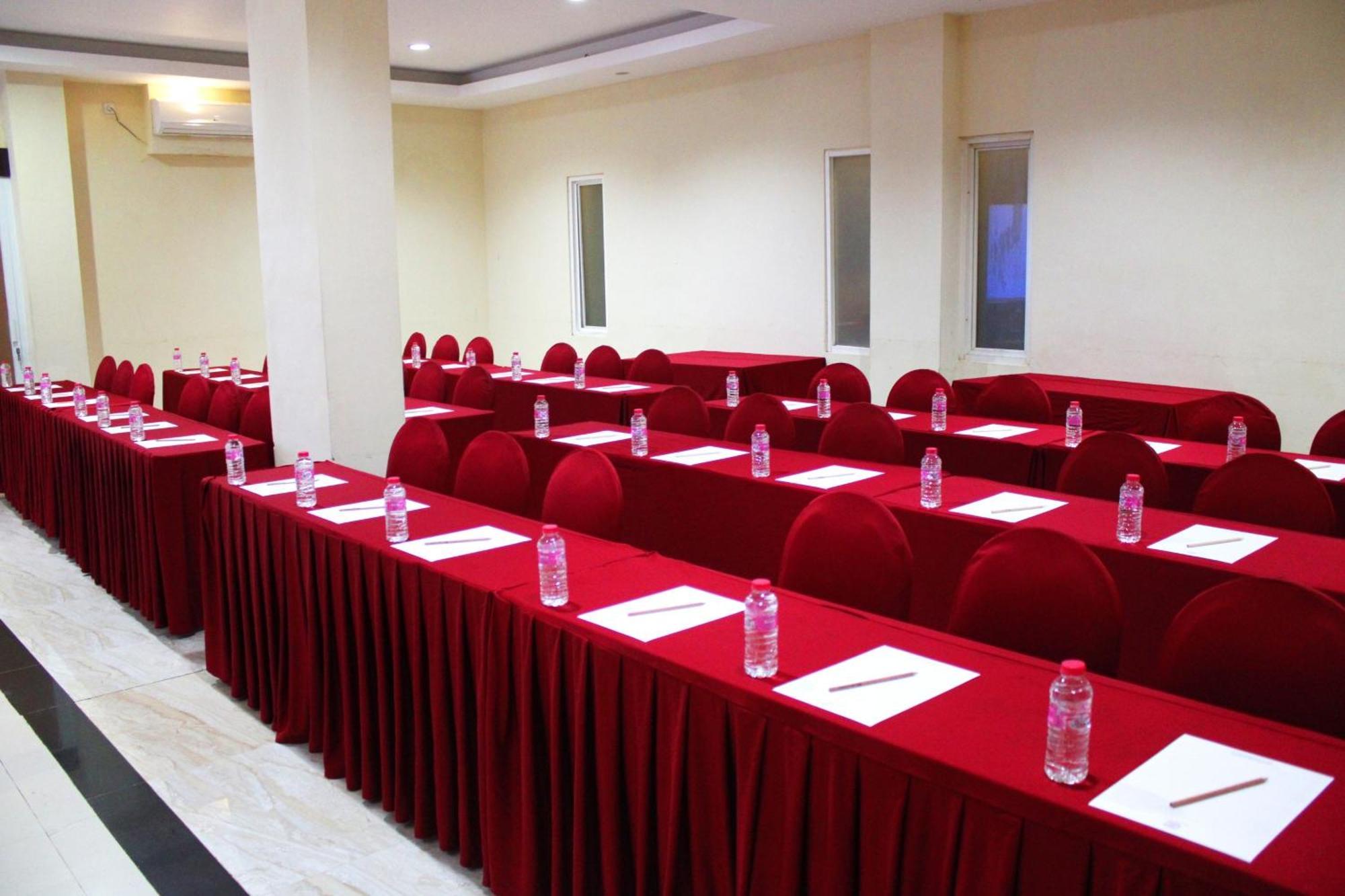 Maleosan Inn Manado Hotel Zewnętrze zdjęcie